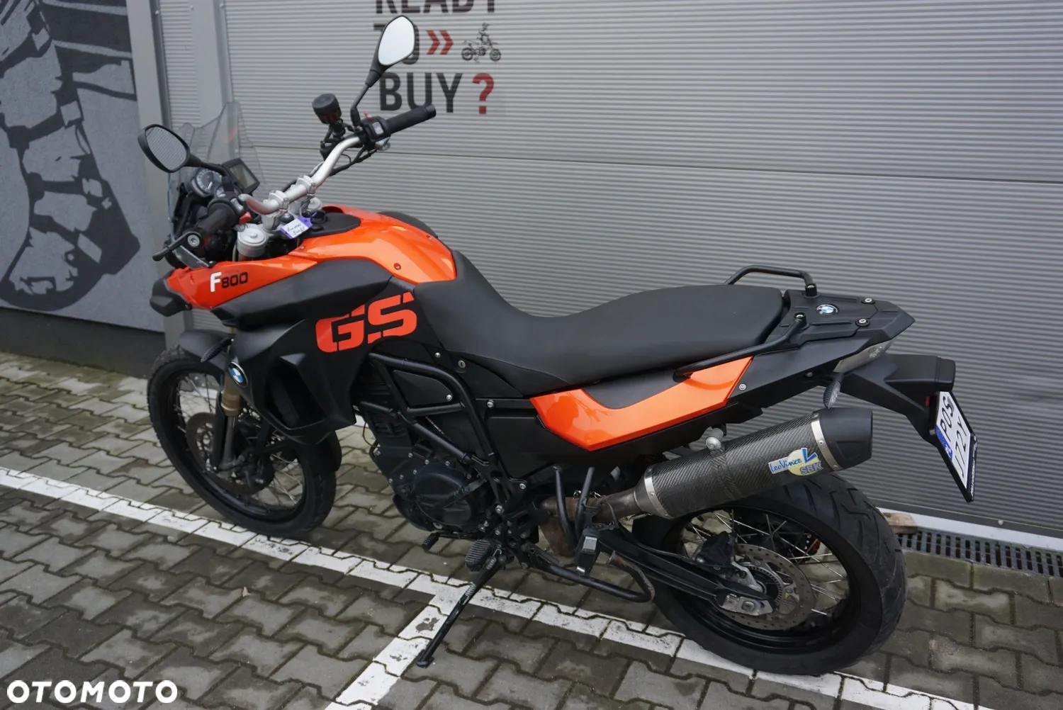 BMW F - 15