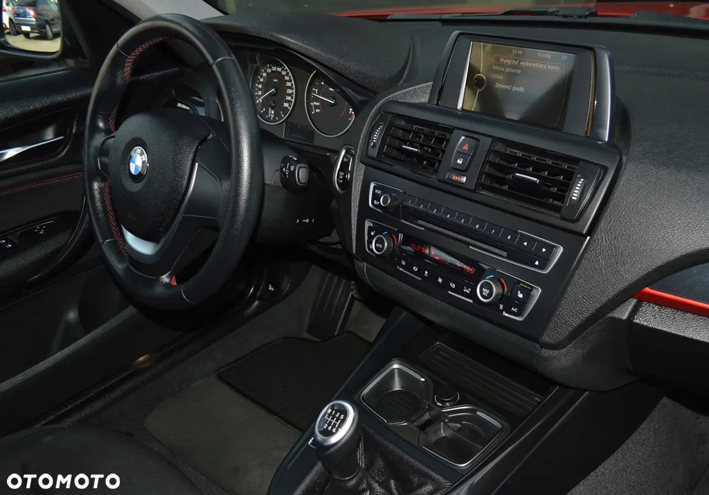 BMW Seria 1 - 38