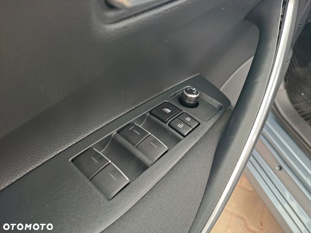 Toyota Corolla 1.8 Hybrid Comfort - 27