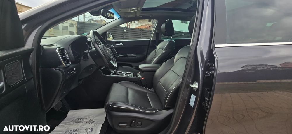 Kia Sportage 2,0 CRDI AWD Aut. Platinum - 38