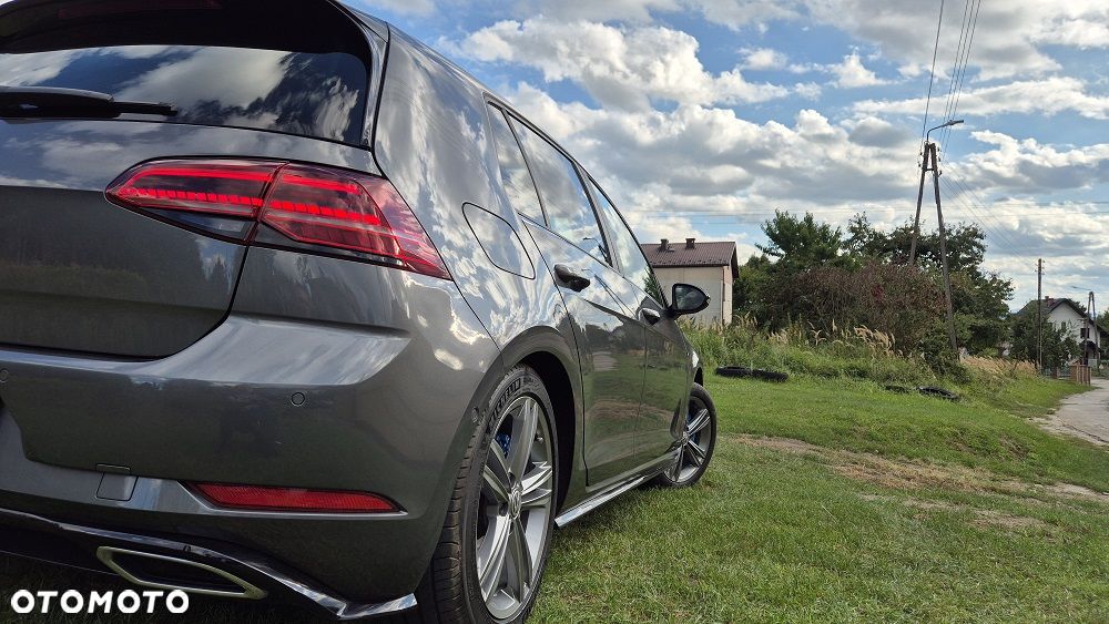Volkswagen Golf - 5