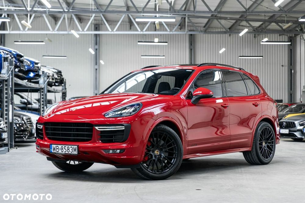 Porsche Cayenne GTS - 2