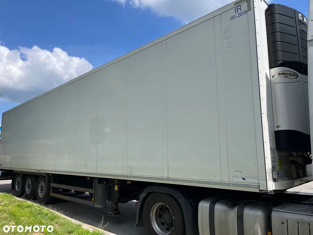 Schmitz Cargobull SKO 24 chłodnia doppelstock 7 cm - 2