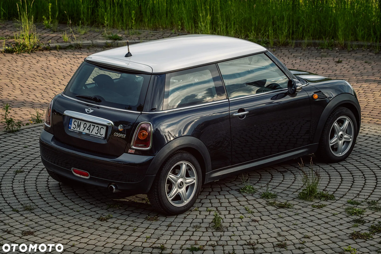 MINI Cooper Standard - 12
