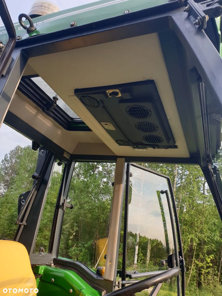 John Deere 5075E - 3