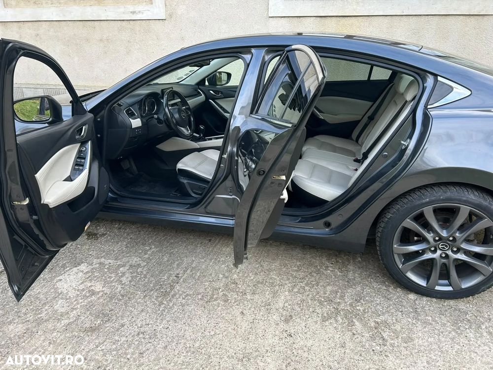 Mazda 6 - 8
