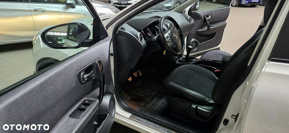 Nissan Qashqai+2 - 10