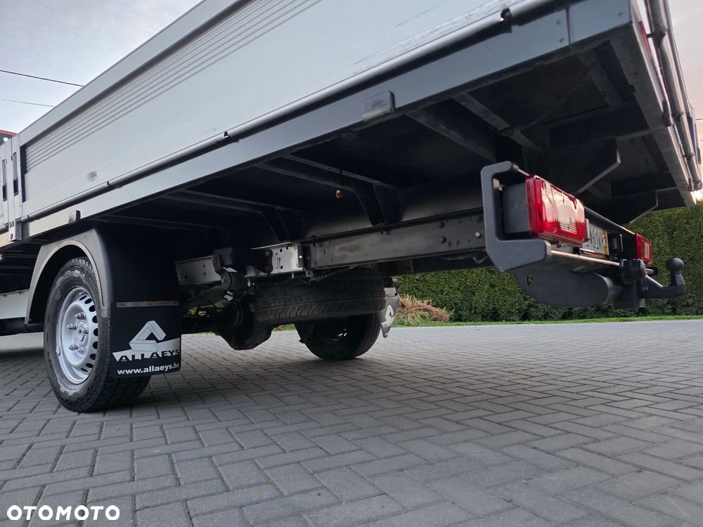 Ford Transit - 25