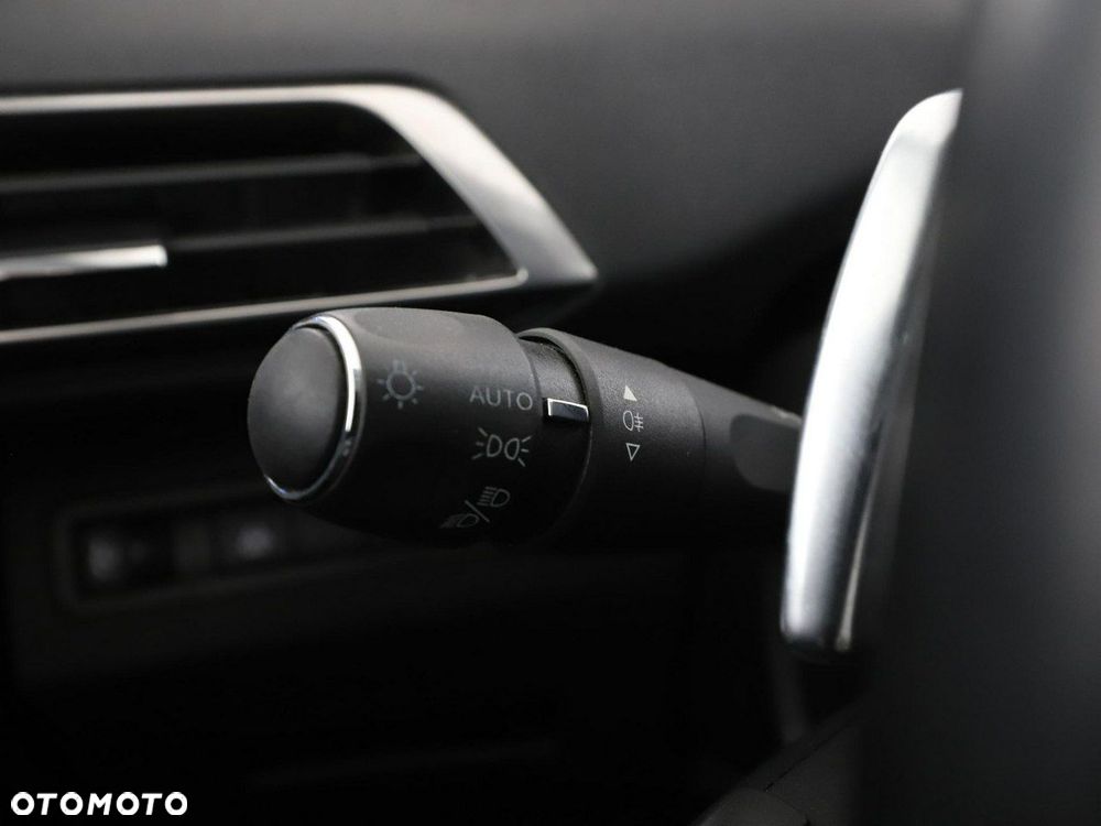 Peugeot 3008 225 e-EAT8 Allure Pack - 38