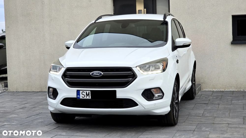 Ford Kuga 1.5 EcoBoost 2x4 ST-Line - 8