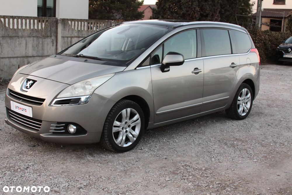 Peugeot 5008 HDI FAP 150 Premium - 4