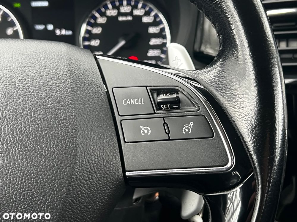 Mitsubishi Outlander 2.0 Intense + 4WD CVT - 15
