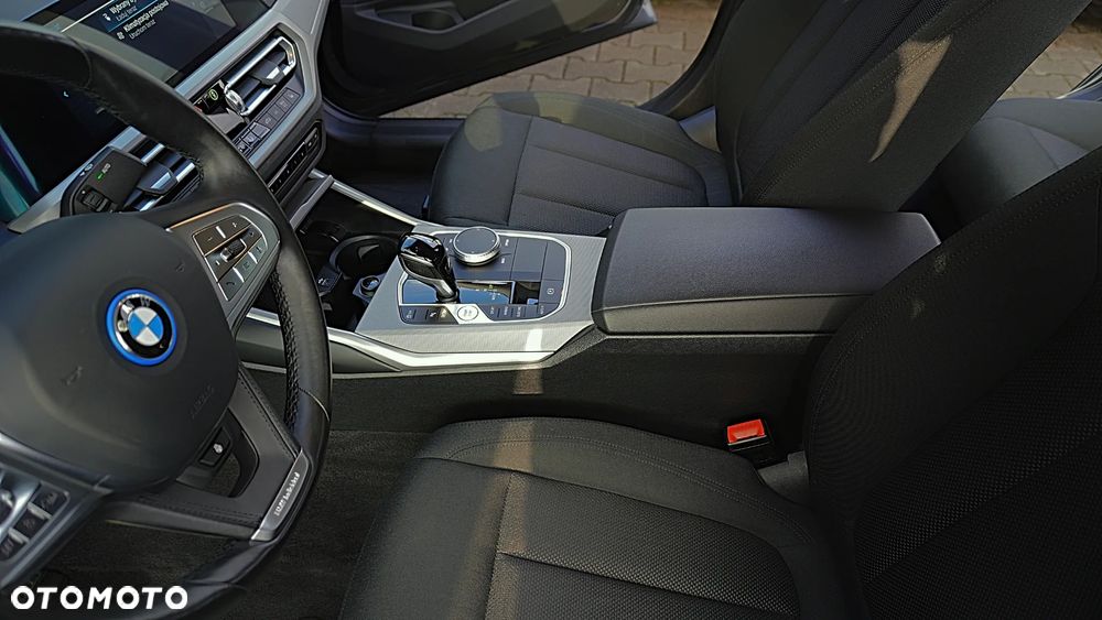 BMW Seria 3 320e - 19