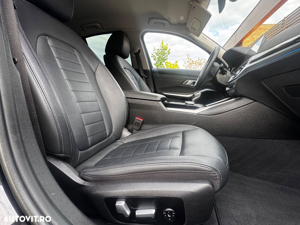 BMW Seria 3 330e Aut. Luxury Line - 39