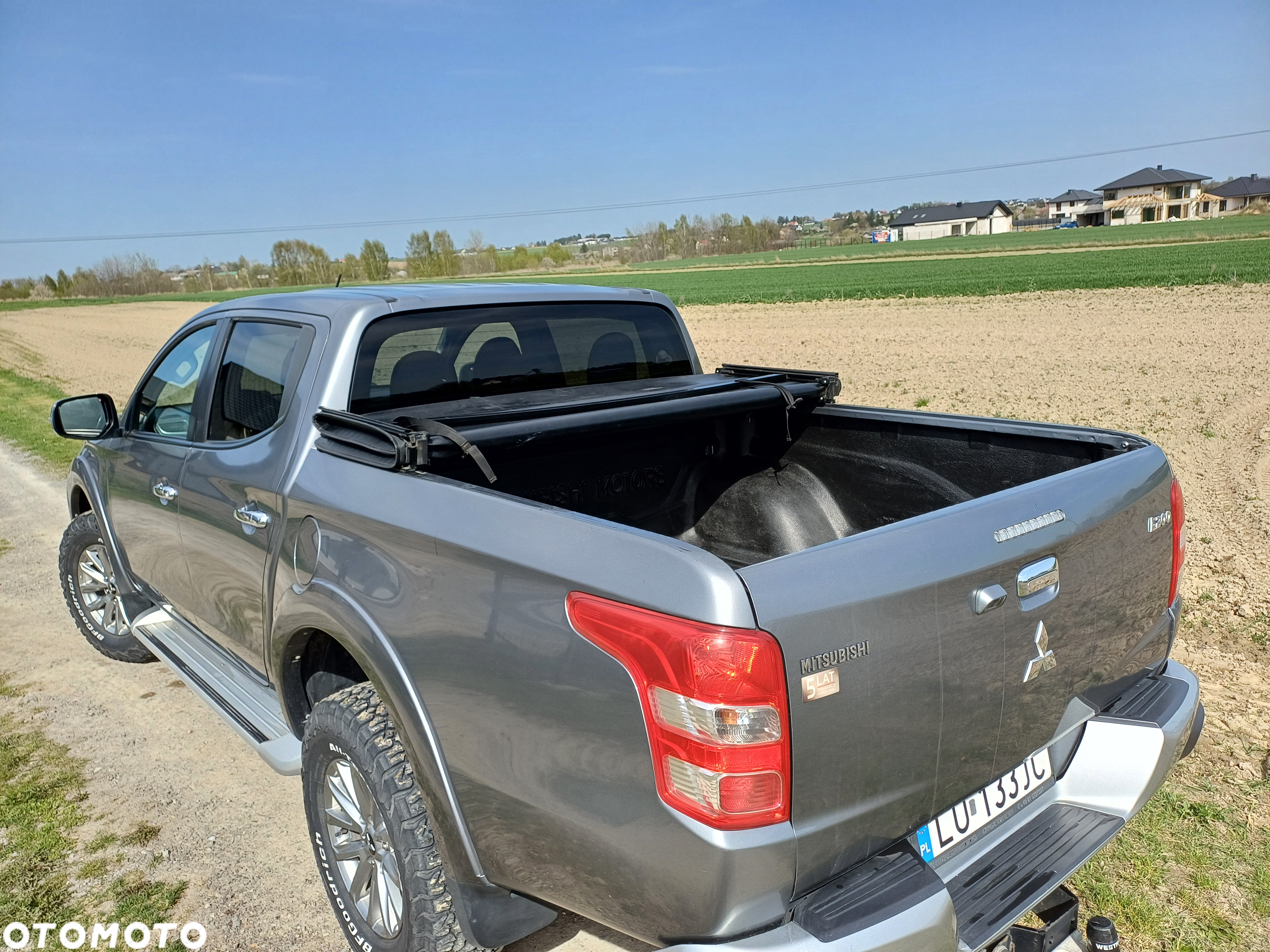 Mitsubishi L200 2.4 d DC Intense + - 5