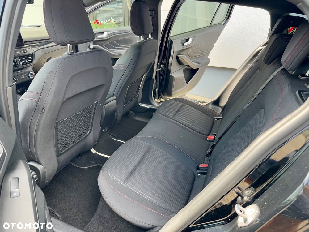 Ford Focus - 17