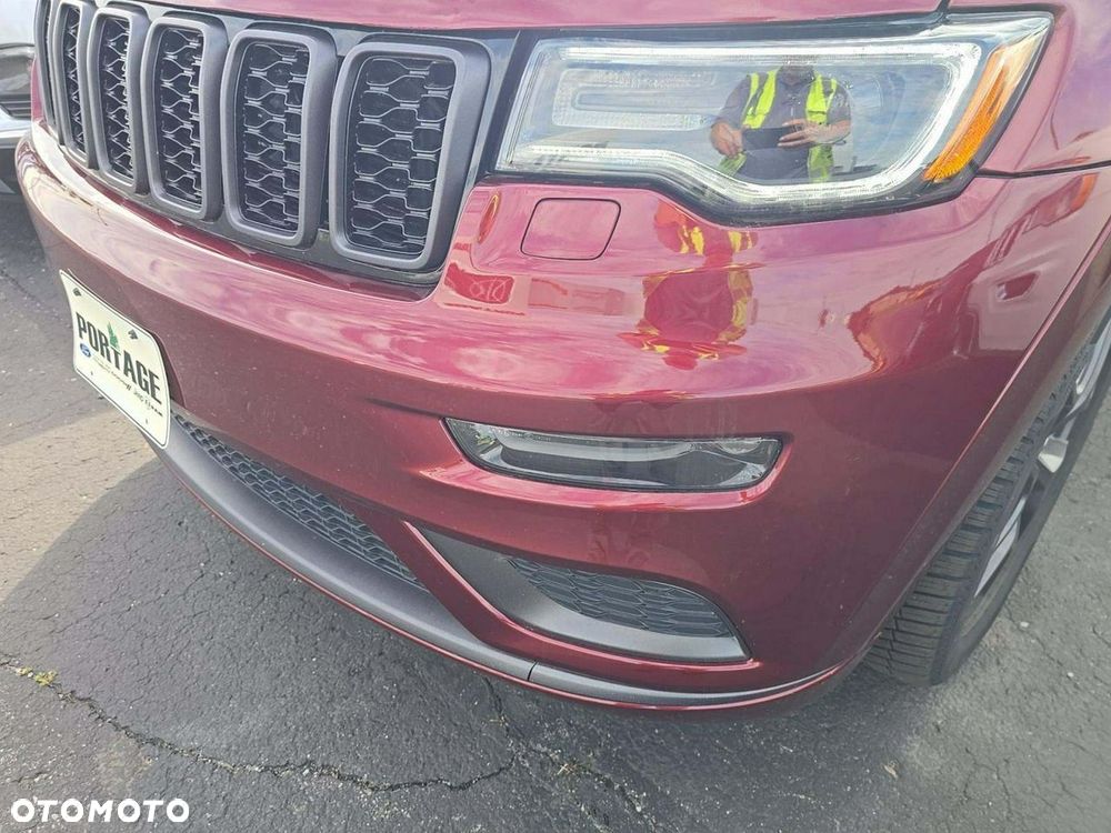 Jeep Grand Cherokee - 11