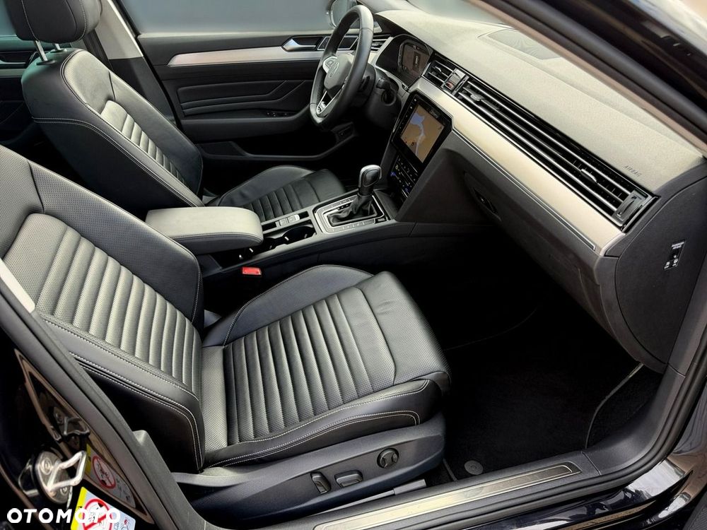 Volkswagen Passat - 24