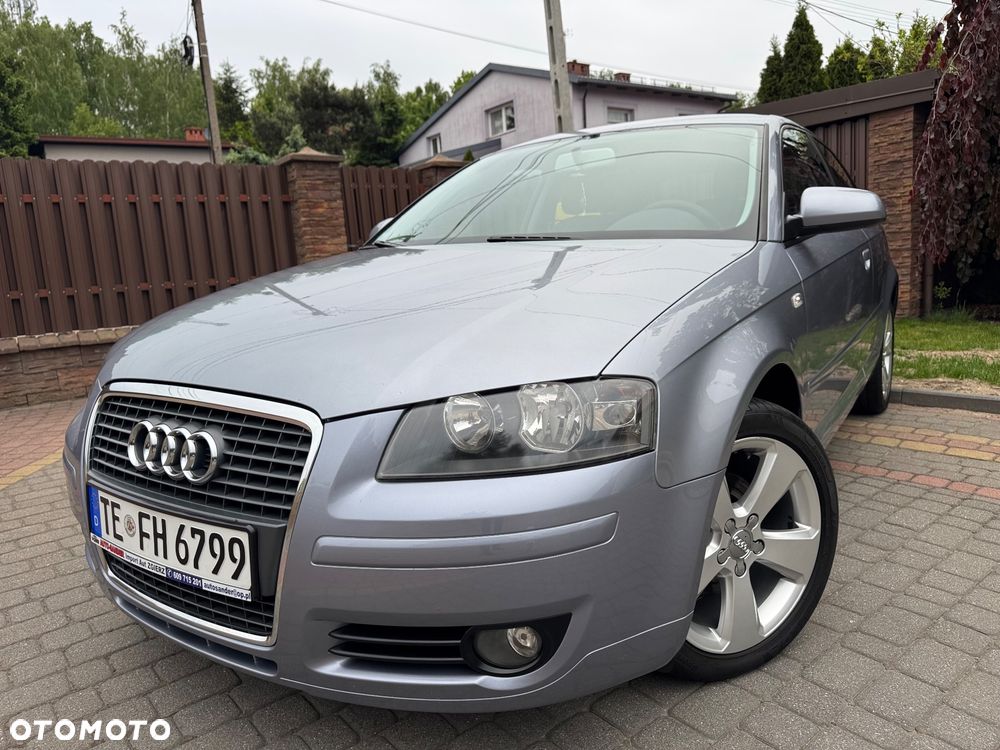 Audi A3 3-drzwiowe 1.6 Ambiente - 1