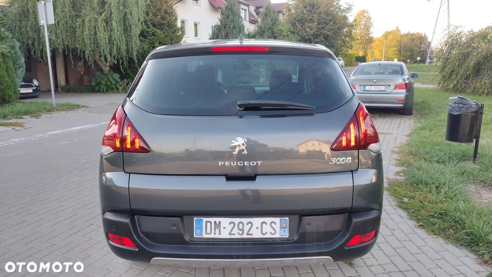 Peugeot 3008 2.0 HDi Premium+ - 11