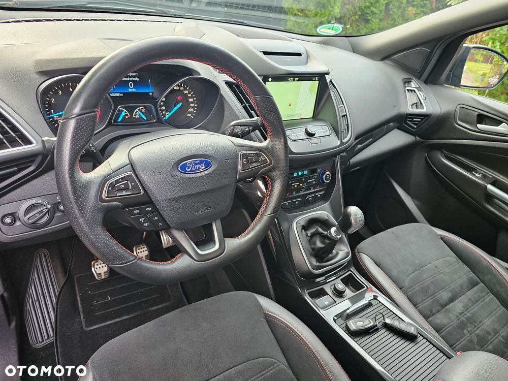Ford Kuga 1.5 EcoBoost 2x4 ST-Line - 8