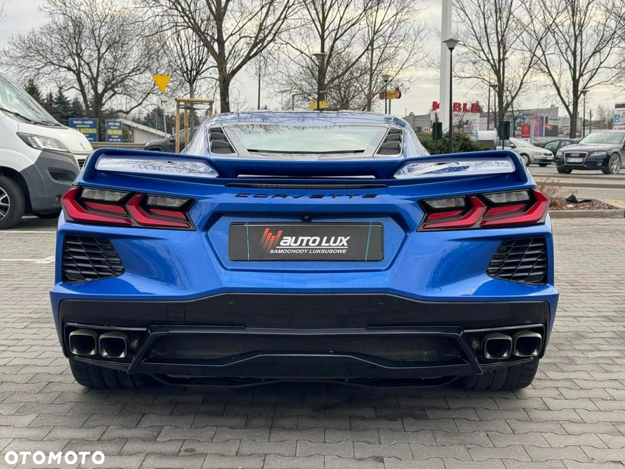 Chevrolet Corvette - 17