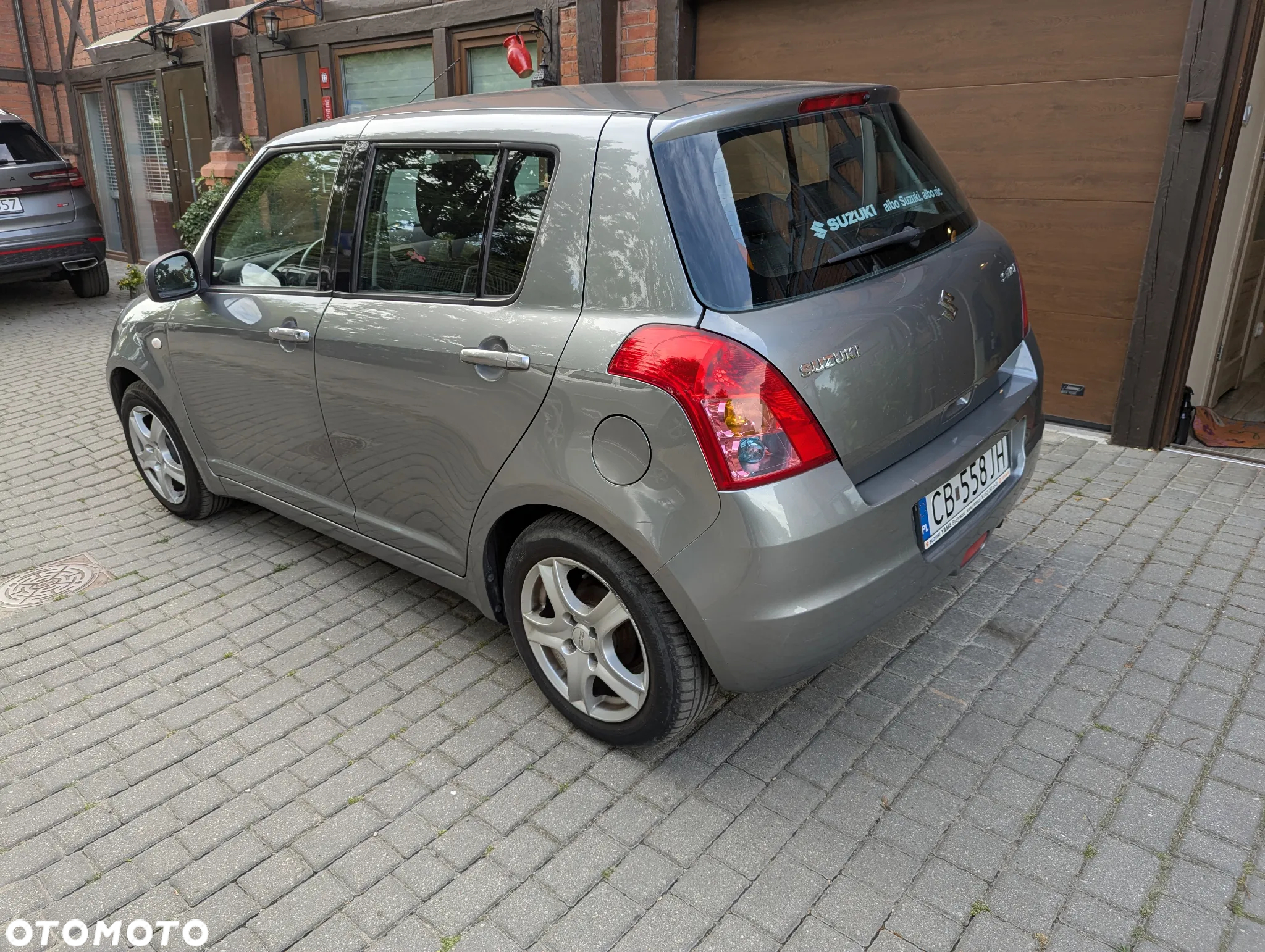 Suzuki Swift - 4