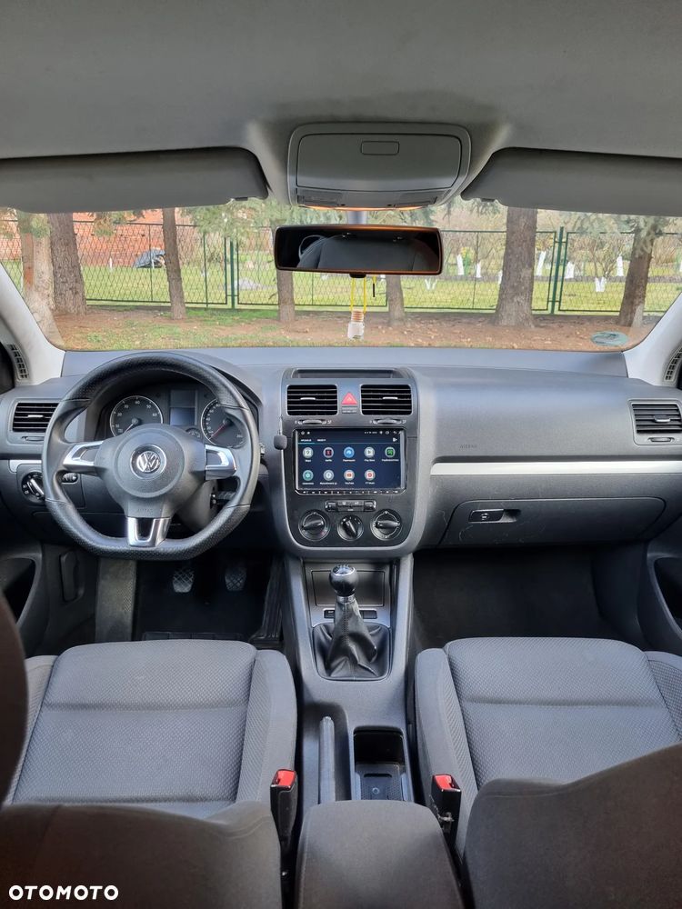 Volkswagen Golf - 14