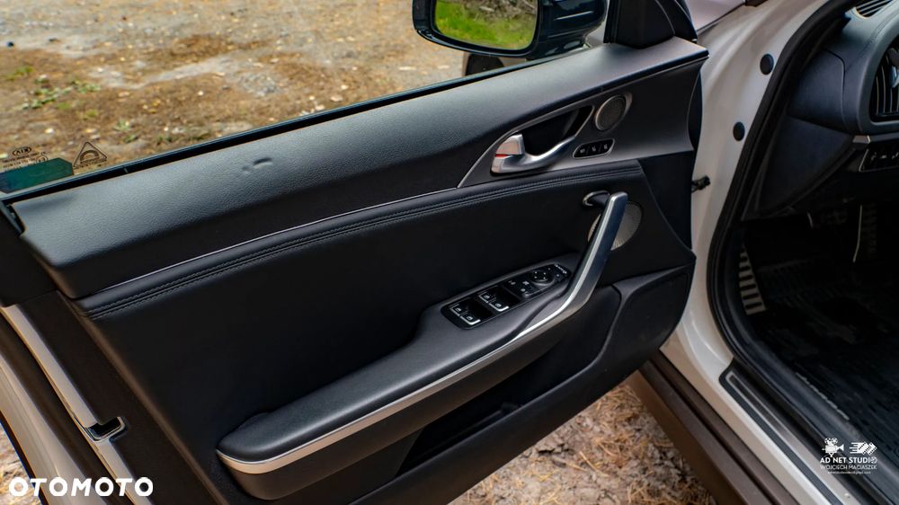Kia Stinger 3.3 T-GDI V6 GT AWD - 18