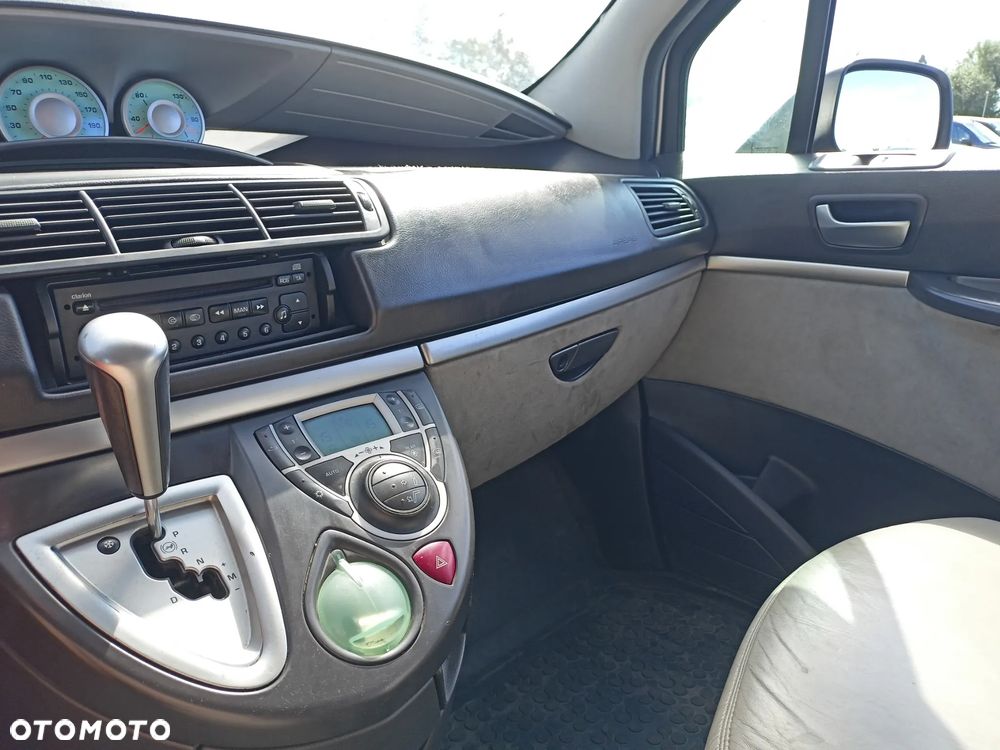 Peugeot 807 - 11