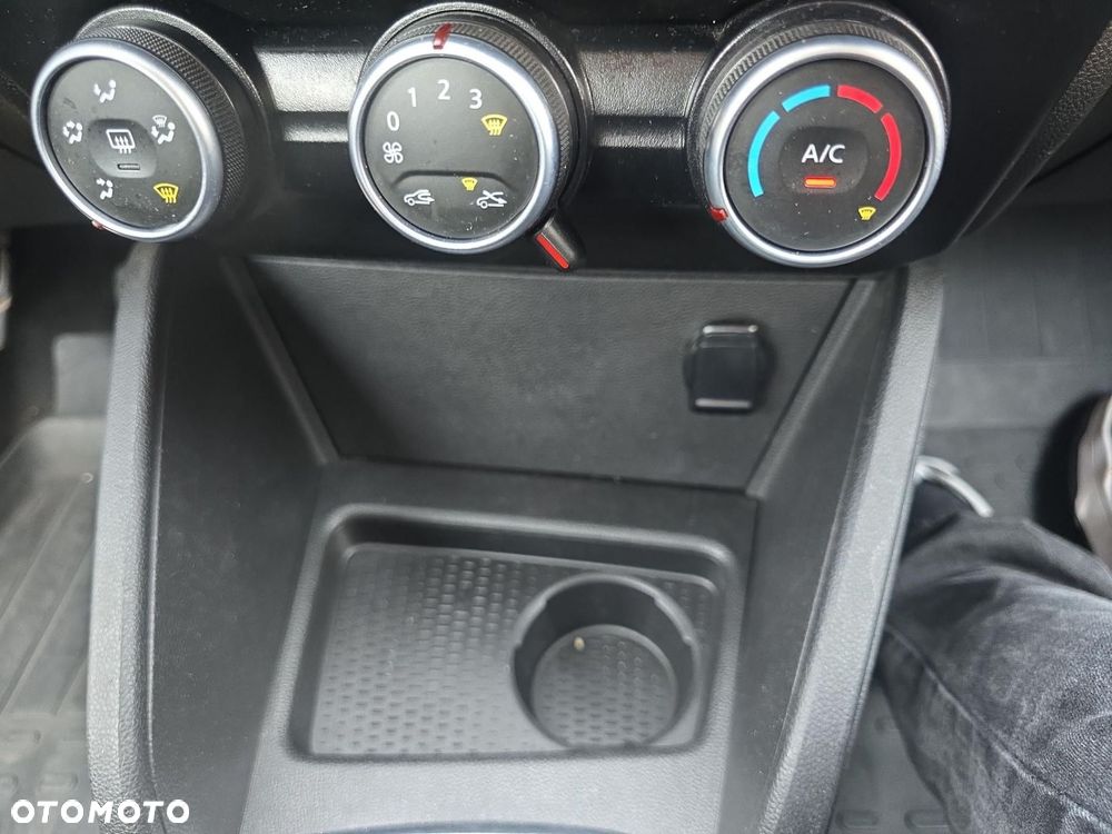 Dacia Duster 1.0 TCe Essential - 24
