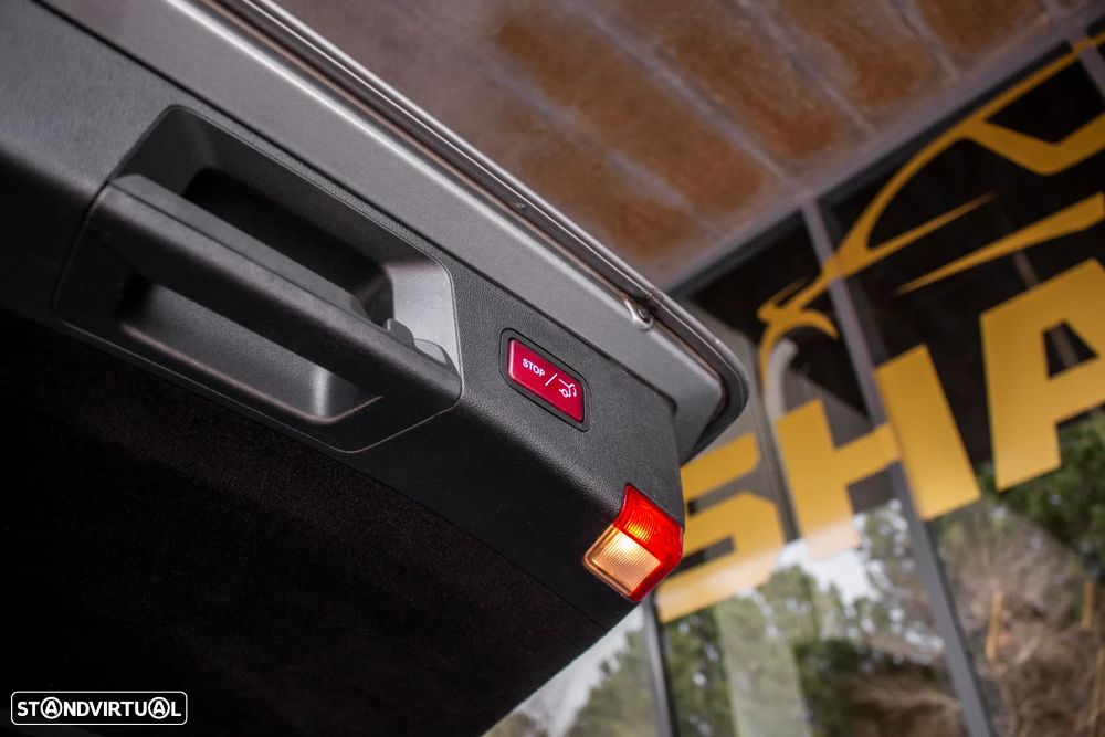 Mercedes-Benz E 220 BlueTEC 9G-TRONIC - 31