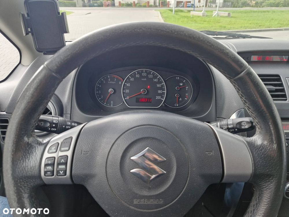 Suzuki SX4 1.5 - 17