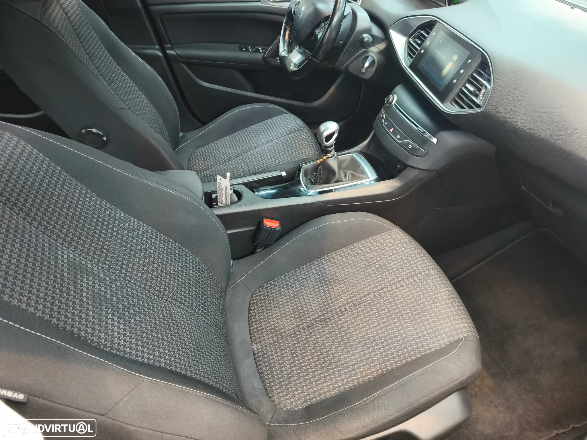 Peugeot 308 SW - 15
