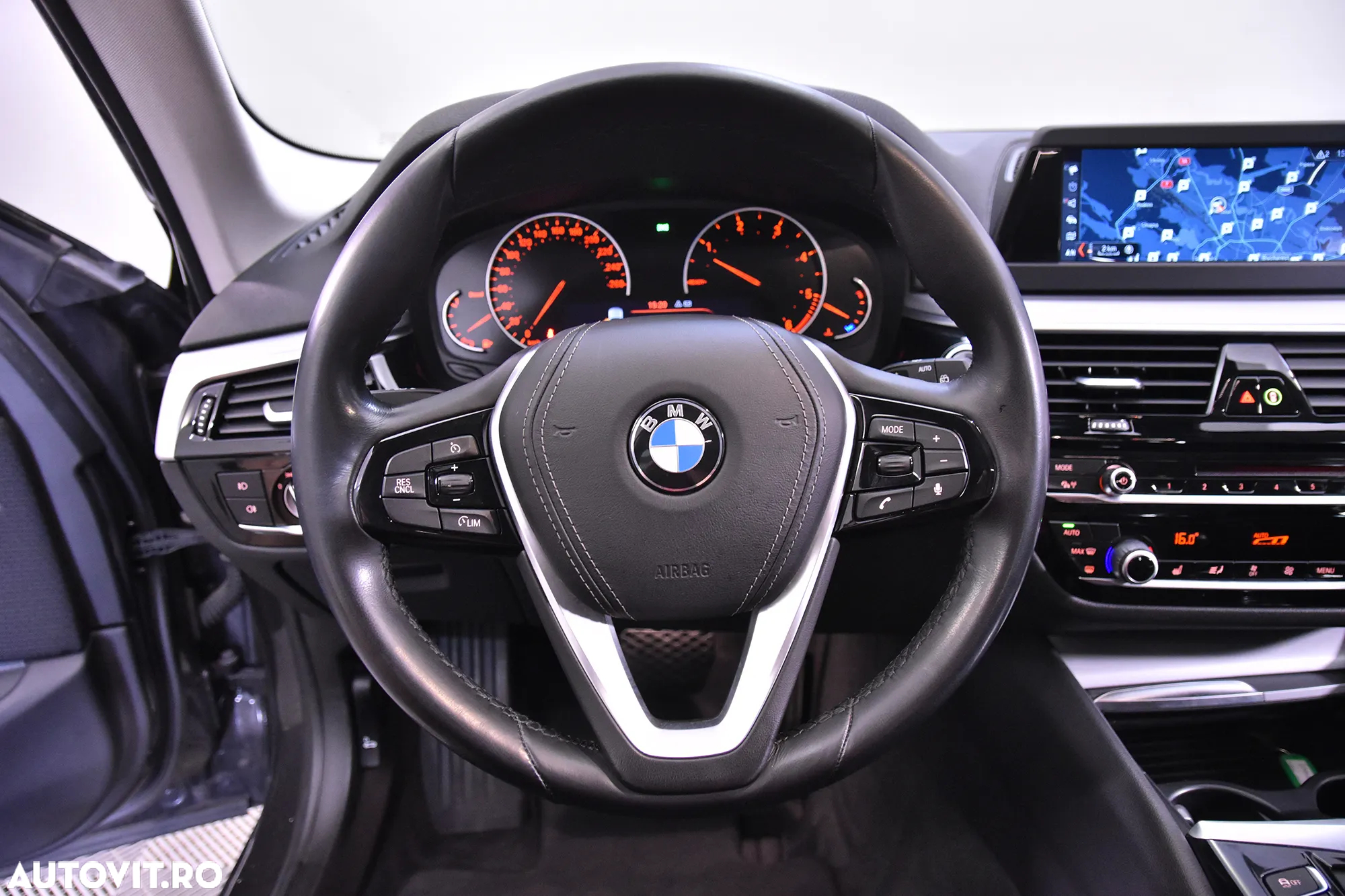 BMW Seria 5 520d AT - 16
