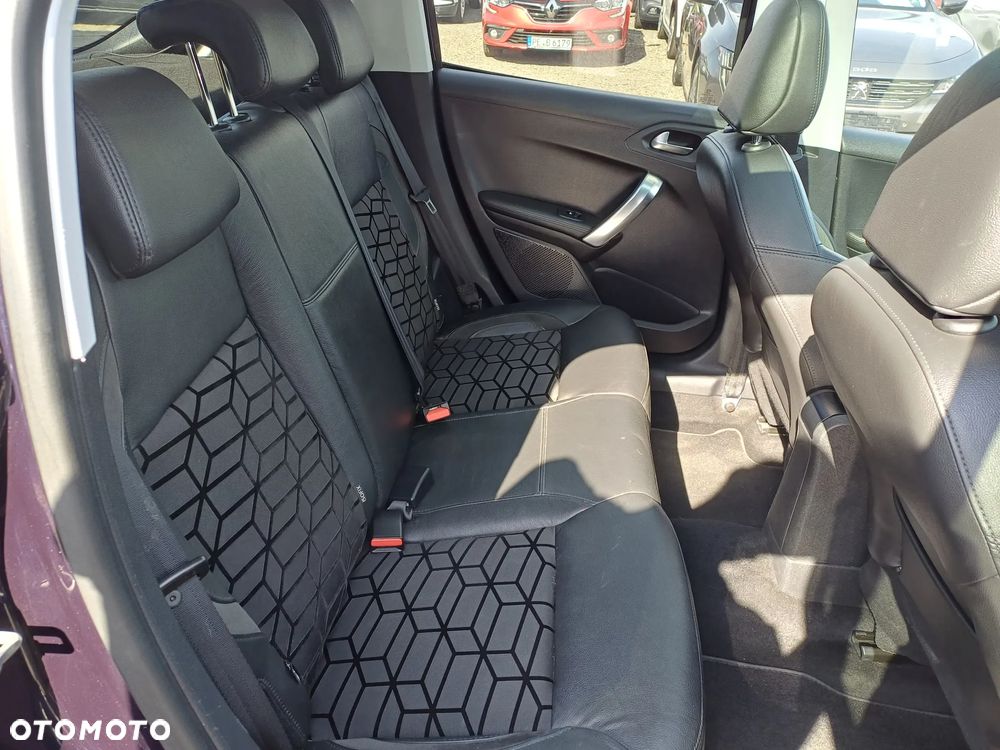 Peugeot 208 1.2 PureTech Allure S&S - 14