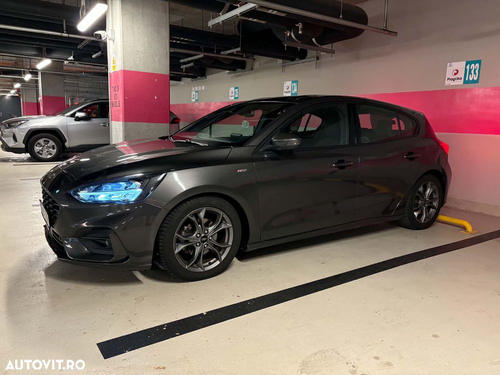 Ford Focus 1.5 EcoBoost ST-Line - 1