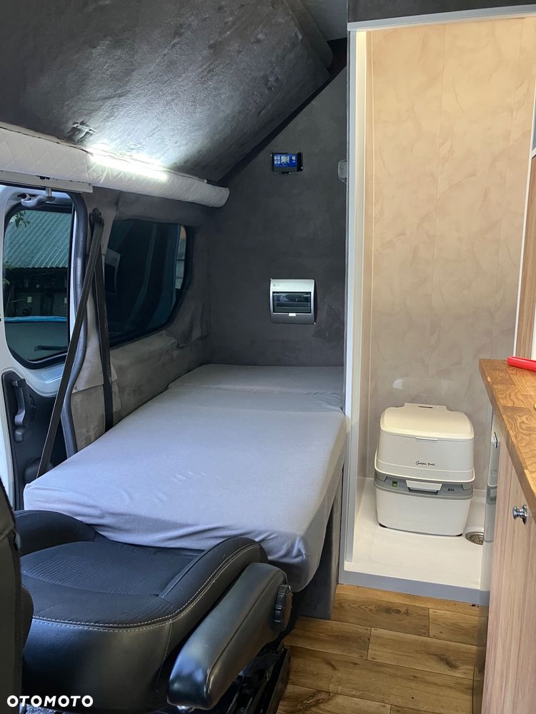 Renault Trafic - 20