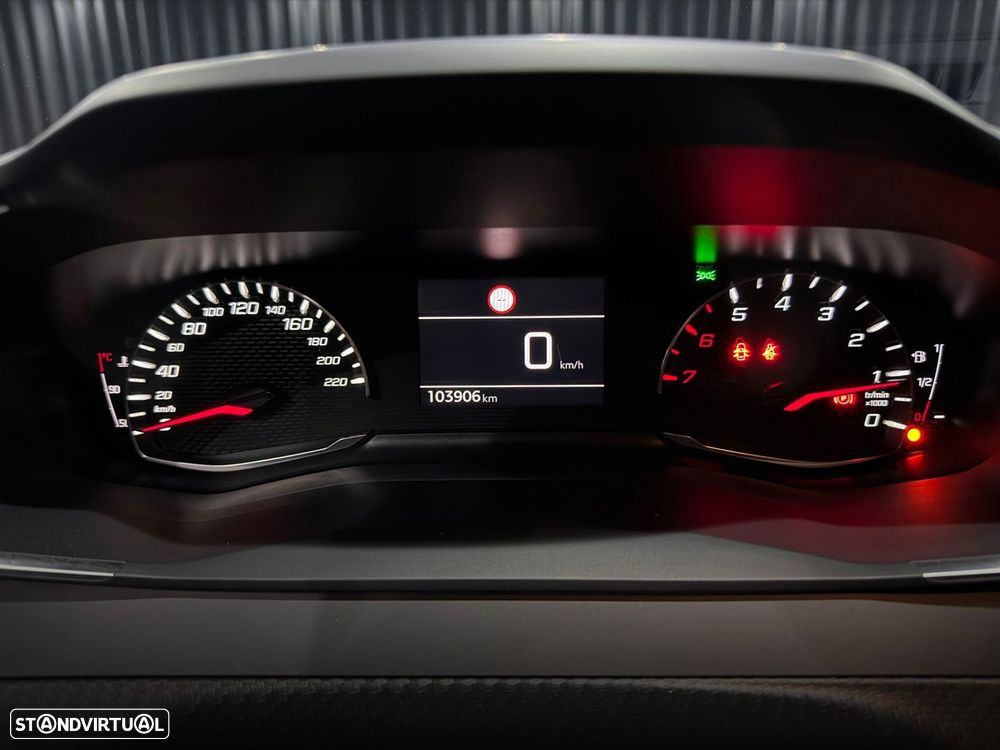 Peugeot 2008 1.2 PureTech Active Pack - 16