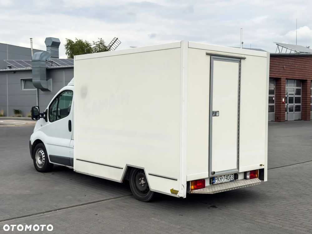 Renault TRAFIC Food Truck Sklep Foodtruck gastronomiczny - 9