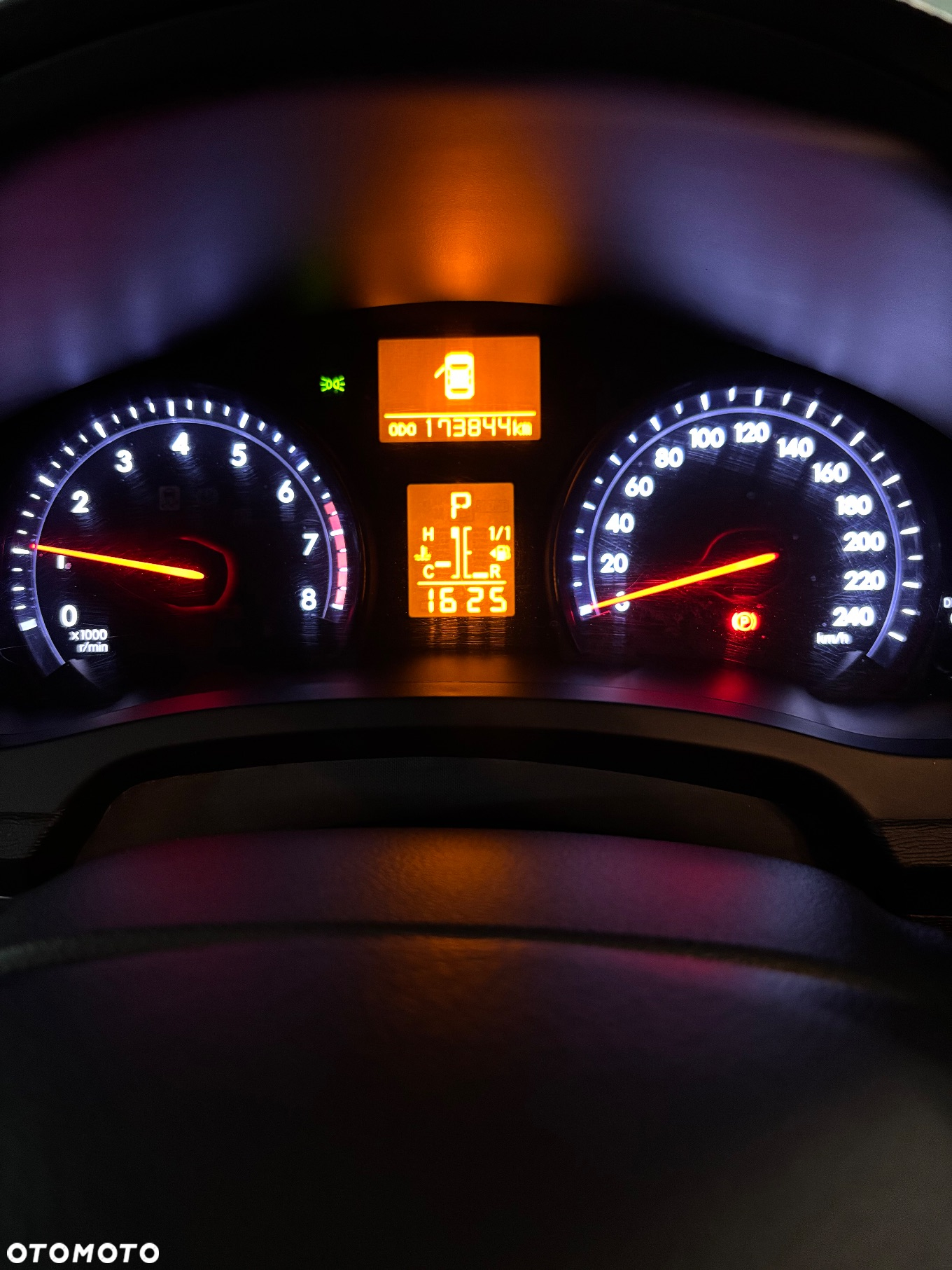 Toyota Avensis 1.8 Sol NAVI MS - 20