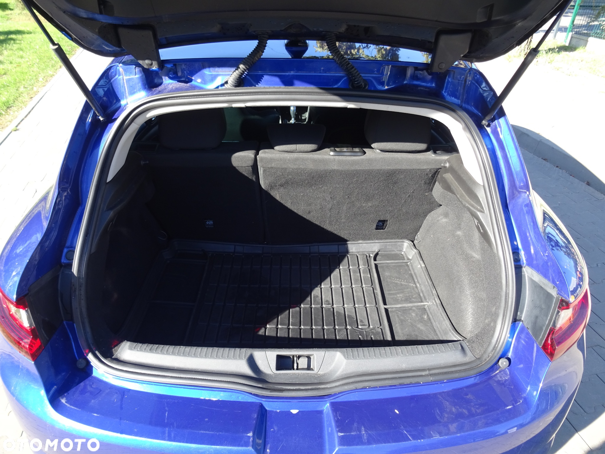 Renault Megane 1.6 TCe GT EDC - 16