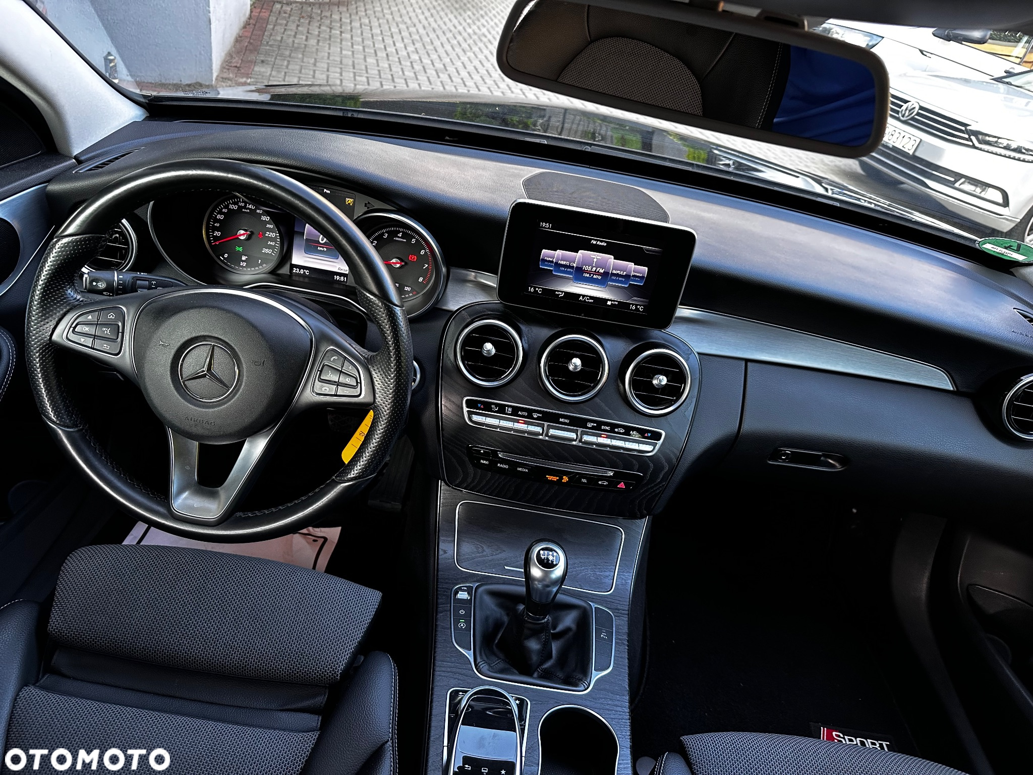 Mercedes-Benz Klasa C 180 T Avantgarde - 9