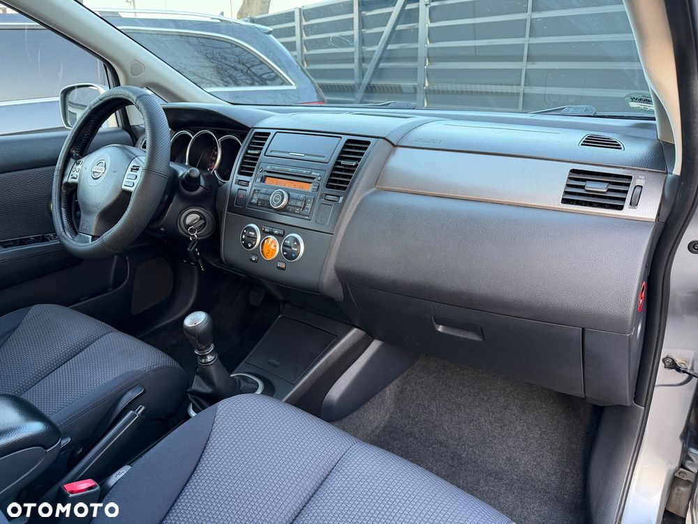 Nissan Tiida 1.8 Tekna - 21