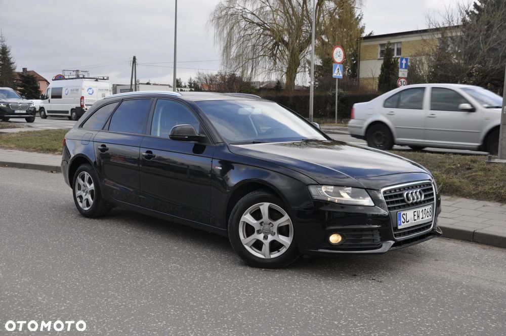Audi A4 Avant - 16