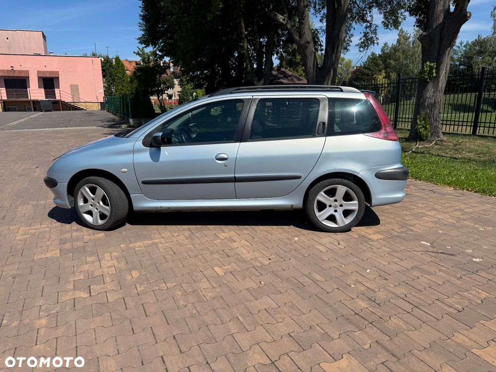 Peugeot 206 1.4 HDi Happy - 3