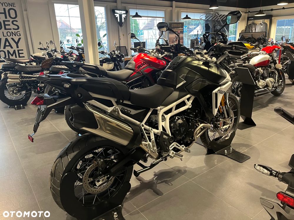 Triumph Tiger - 7