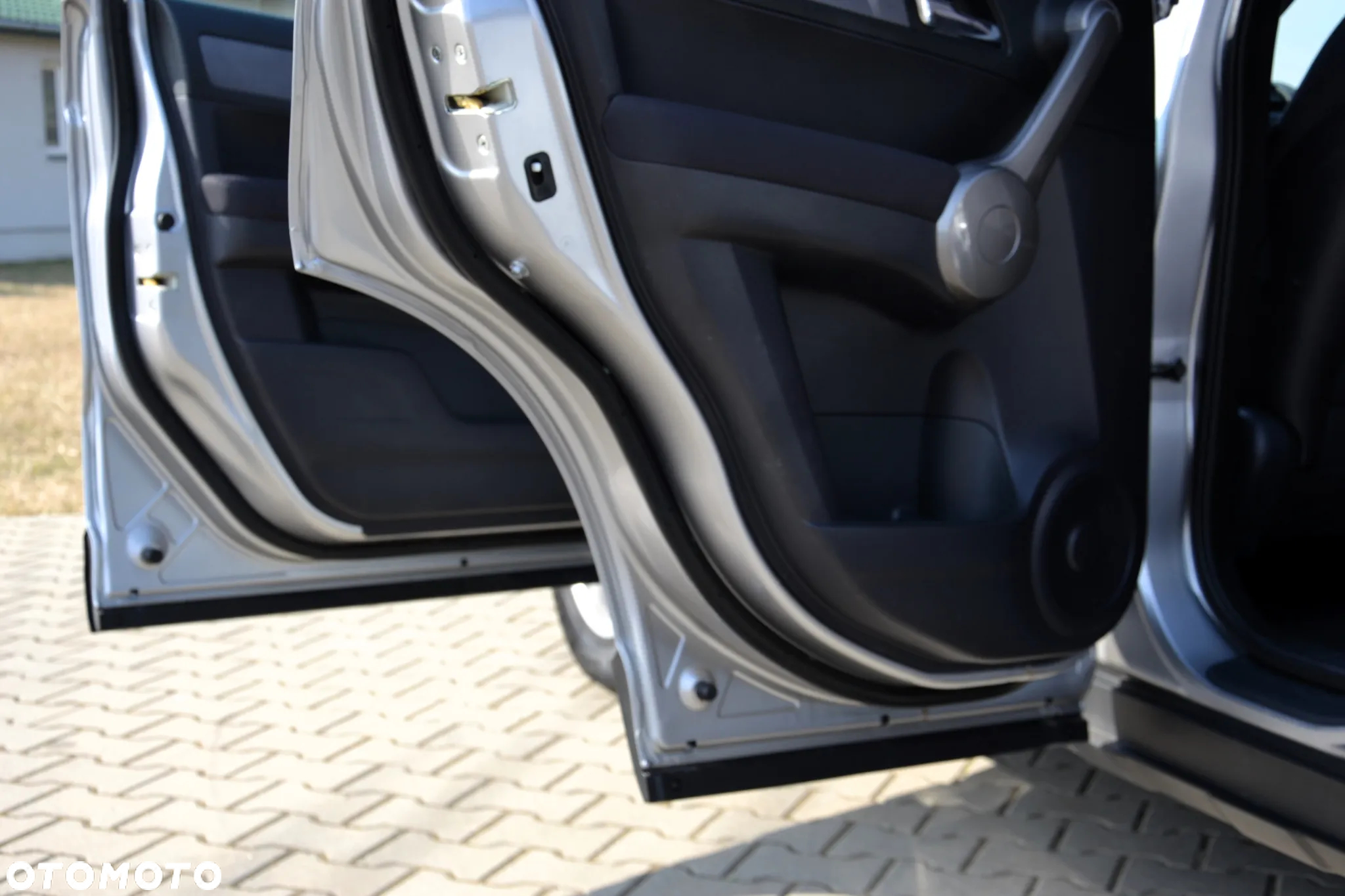 Honda CR-V 2.0i-VTEC Automatik Comfort 50 Jahre Edition - 19