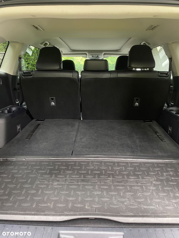 Toyota Highlander 2.5 Hybrid Executive - 18
