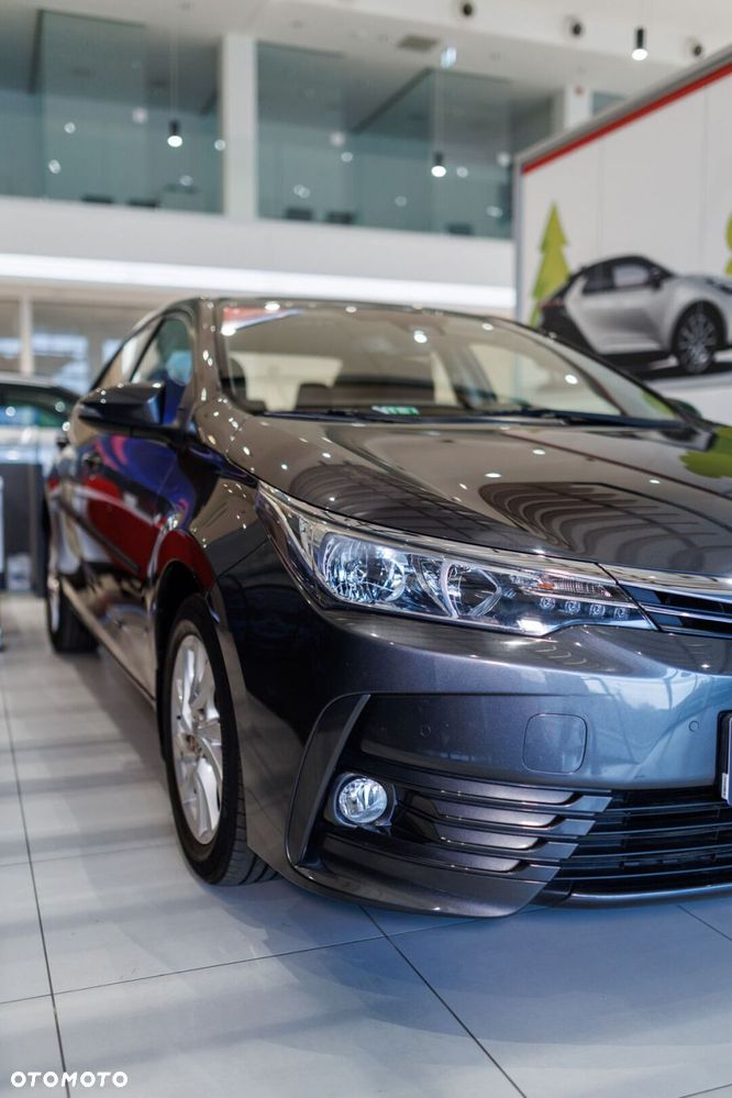 Toyota Corolla 1.6 Premium EU6 - 21